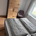 Tanzberger 아파트 *