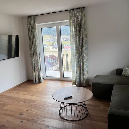 Tanzberger Apartment *